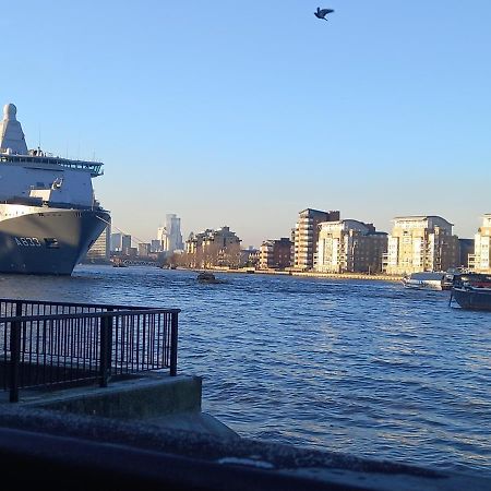 2-Bedroom Flat In Cutty-Sark, Greenwich ! London Exterior photo
