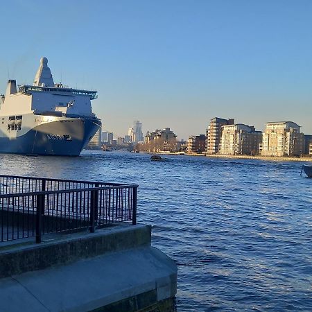 2-Bedroom Flat In Cutty-Sark, Greenwich ! London Exterior photo